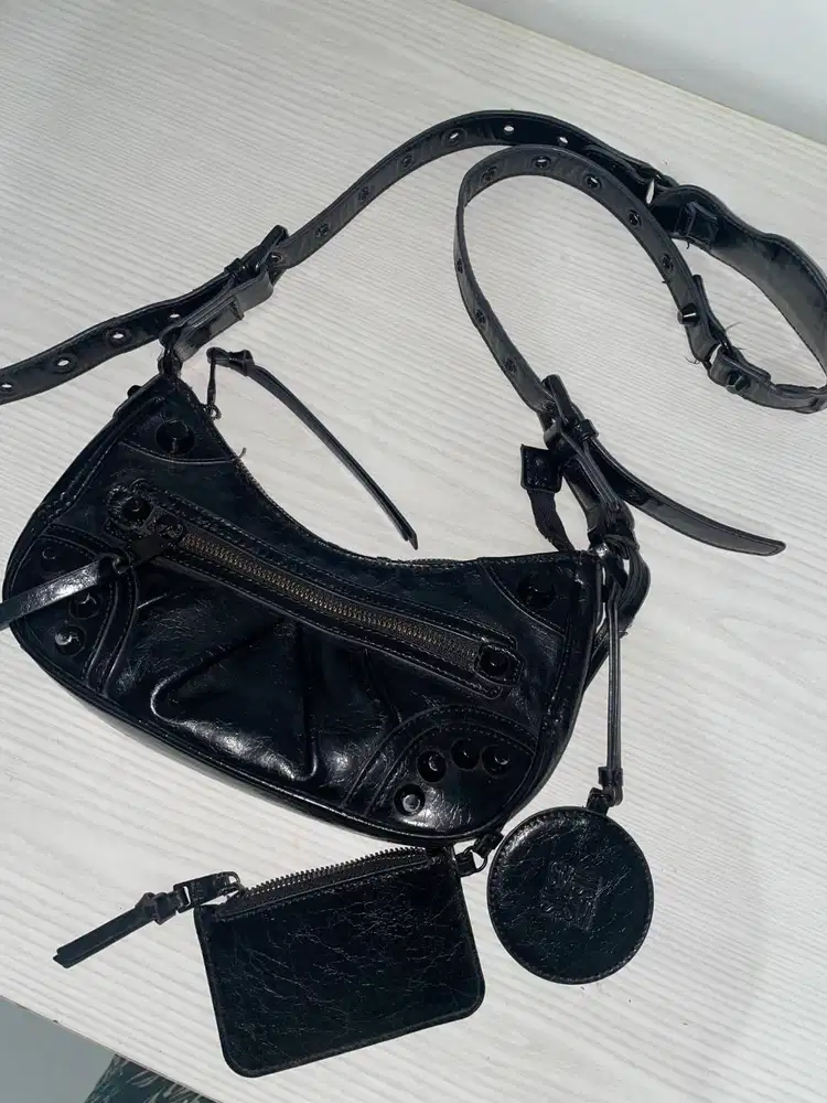 STEVE MADDEN BGLOWING BAG-BLACK