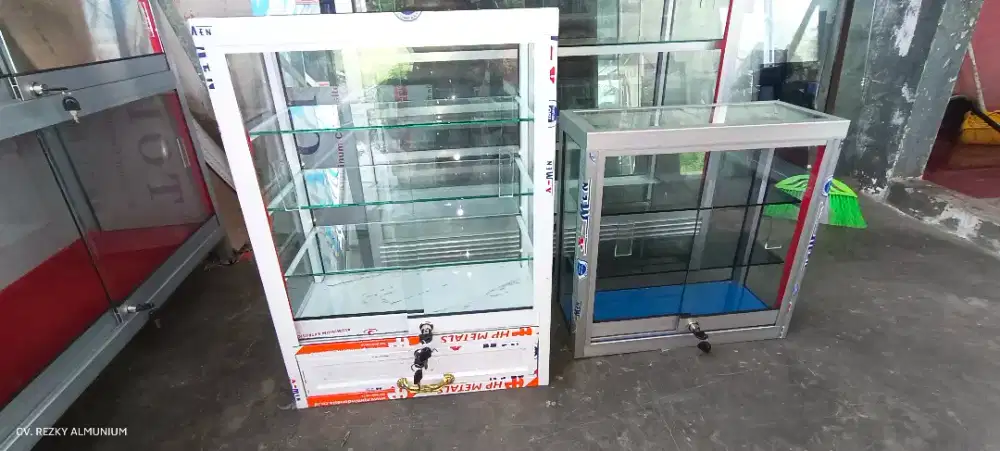 Jual etalase berbagai ukuran