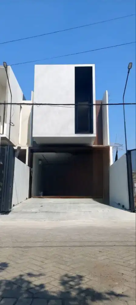 Rumah Baru Gress Mojoarum

Dekat Galaxy Mall
