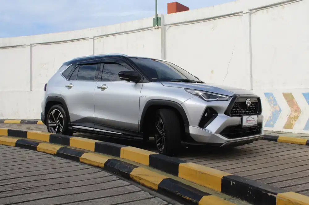 [HYBRID][LOW KM] Yaris Cross Hybrid GR S TSS Twotone 2023 CVT Matic