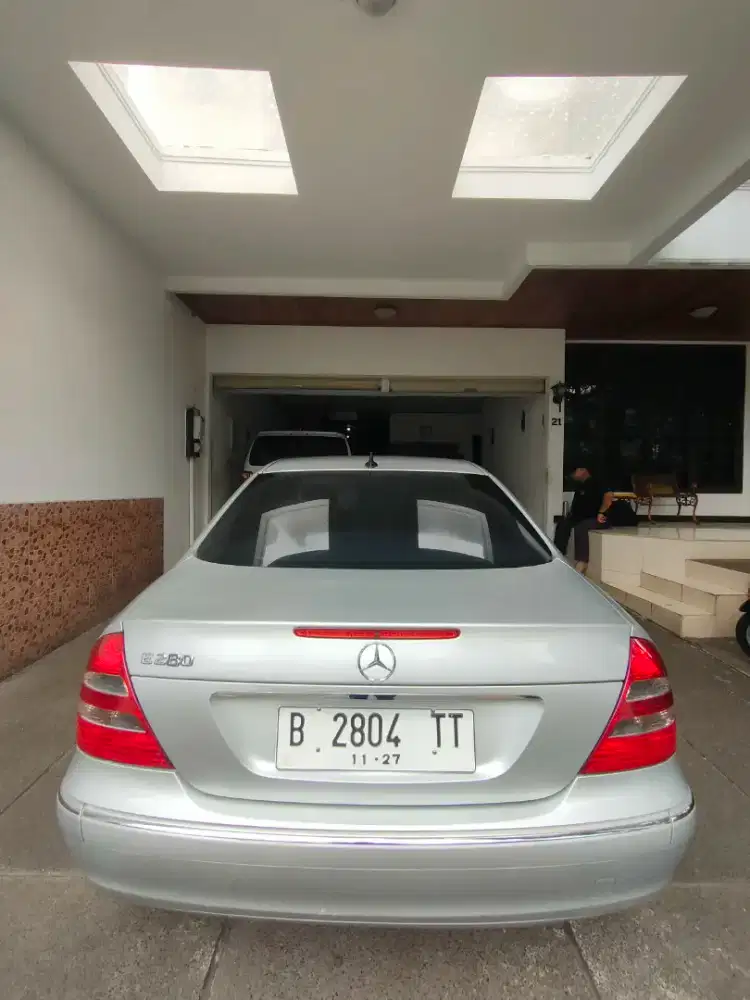 Mercedes-Benz E200 2007 Bensin Dari baru