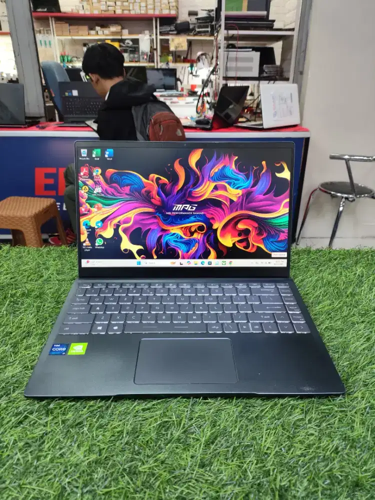 Jual laptop MSI i7 gen 11 16/512 Mx450 2gb