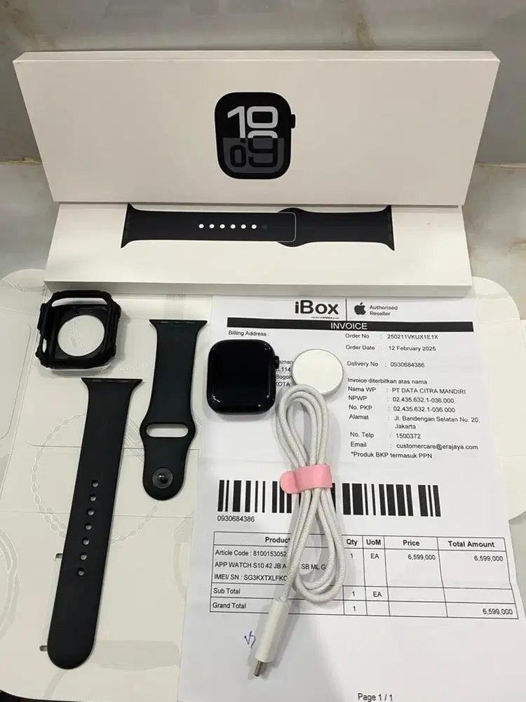 Apple Watch Series 10 GPS 42mm Sport Band M/L Jet Black