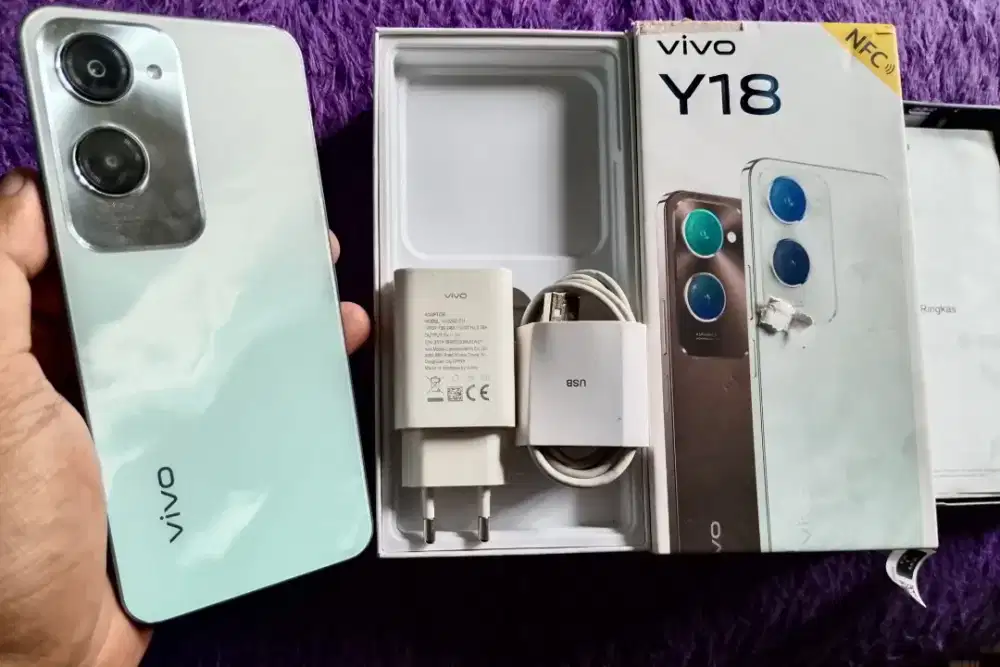 vivo y18 NFC ram 4+4/64