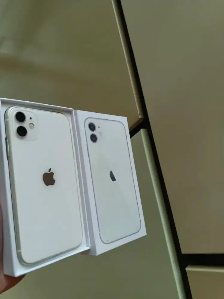 Iphone 11 128gb putih bahgia baru