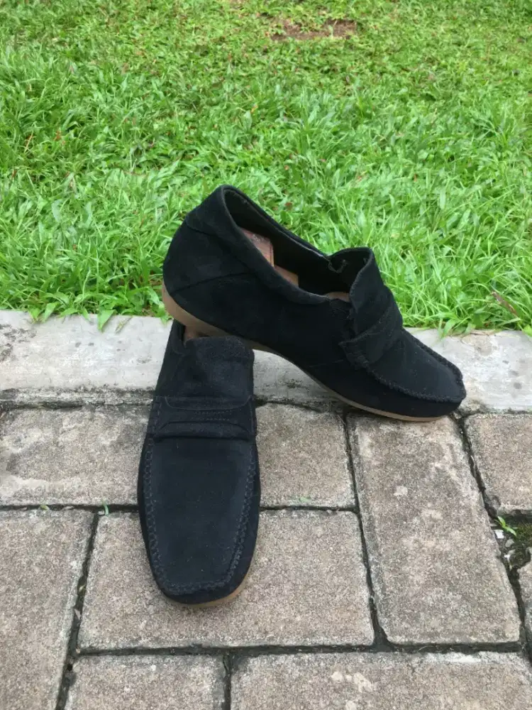 Sepatu Suede Slip On Second Original Keeve