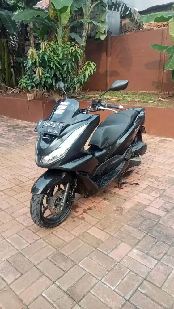 Forsale honda PCX 160 cc hitam