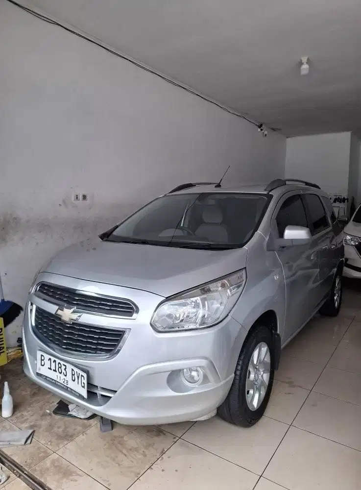 CHEVROLET SPIN 1.5 LTZ AT 2013 TGN1 ANGSRN 1,8JT