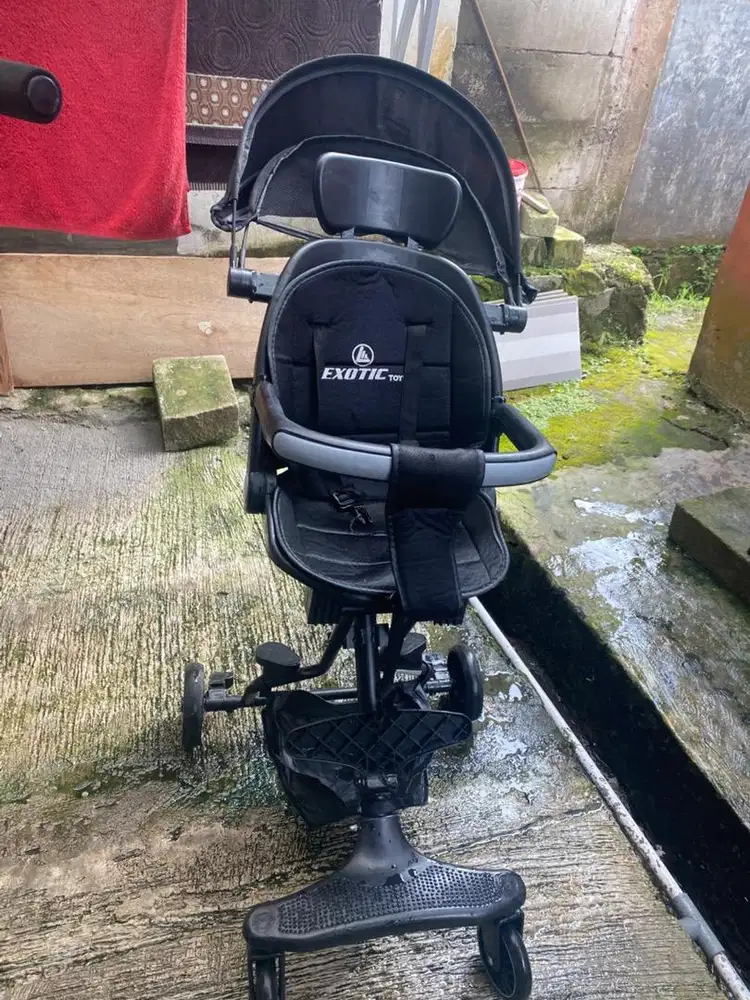 Sepeda dan stroller anak