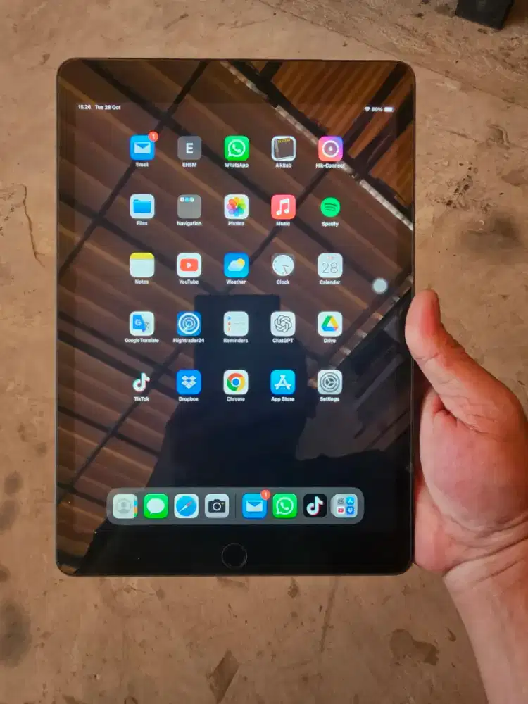Ipad 8 128gb wifi cell ibox lengkap