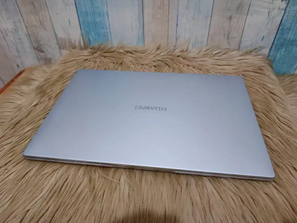 Laptop Desain Terbaru HUAWEI NBD-WXX9 Core i5 Gen 11 Ram 8 Ssd 512