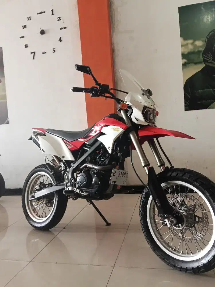 Kawasaki D-Tracker SUPERMOTO SE 2019