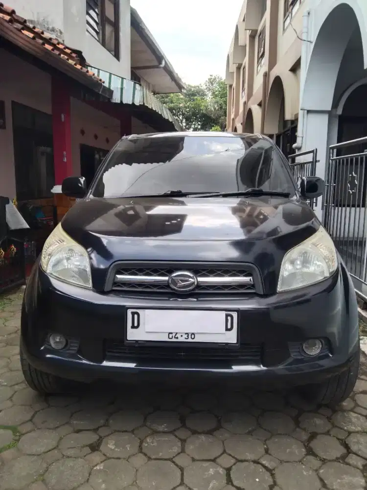 Daihatsu Terios TS 2009 Hitam Manual Transmisi