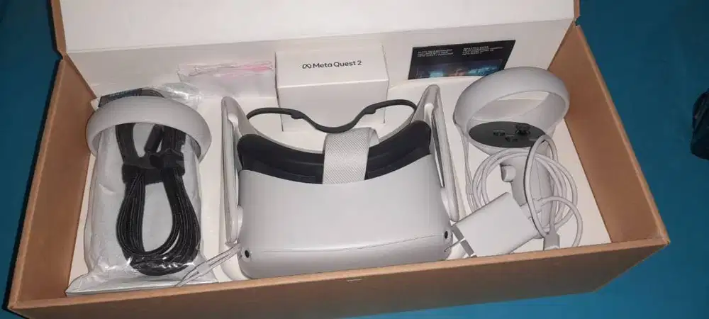 Oculus Quest 2 128GB - Original Second - All-in-One VR Gaming Headset