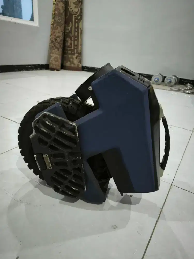 Begode Mten4 Electric Unicycle (EUC) – Kondisi Normal & Siap Pakai