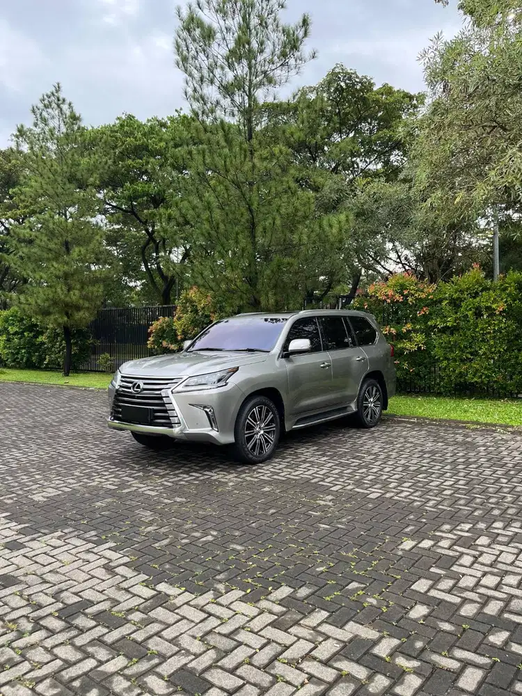 Lexus LX 570 Luxury 2018