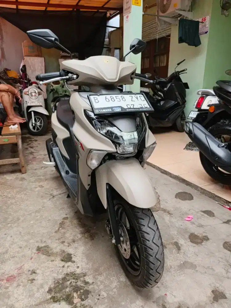 KM 3RB YAMAHA GEAR ULTIMA HYBRID 2025 BLN 7 TT 2024 HRG PAS DI CILEDUG