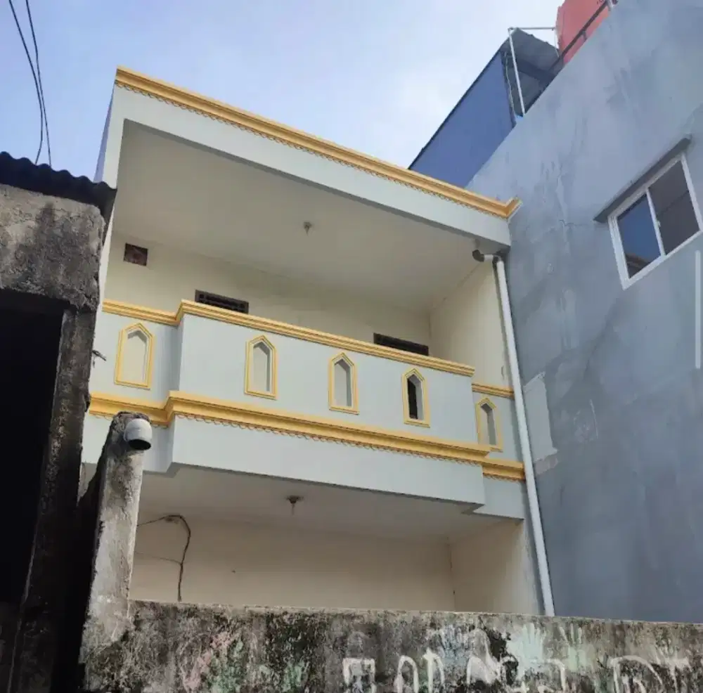 Sewa rumah 2 lantai sunter ( jembatan item ) deket pasar belek