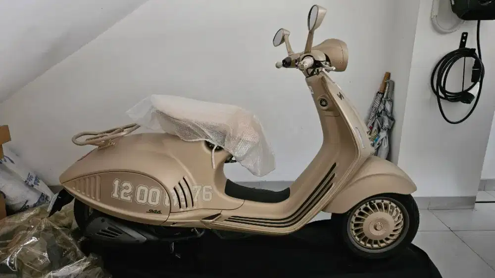VESPA 946 DRAGON