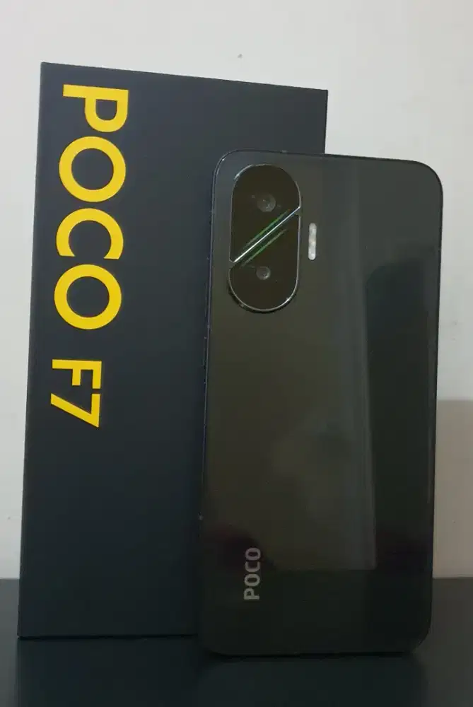 Poco f7 likenew poll