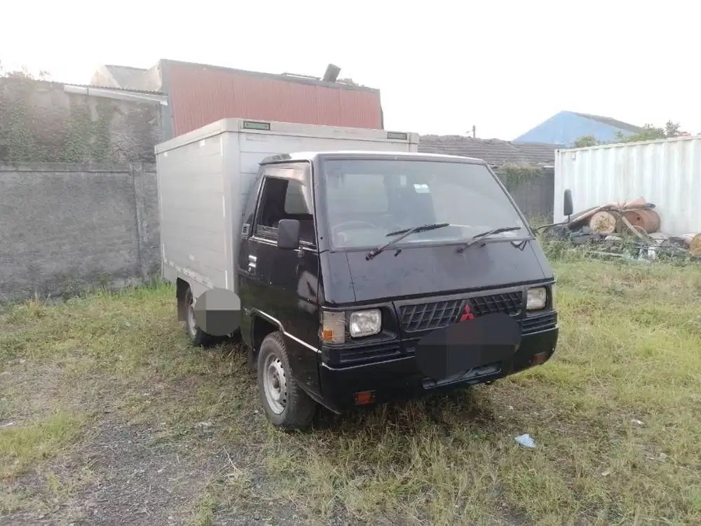Mitsubishi L300 Diesel Box Th 2011