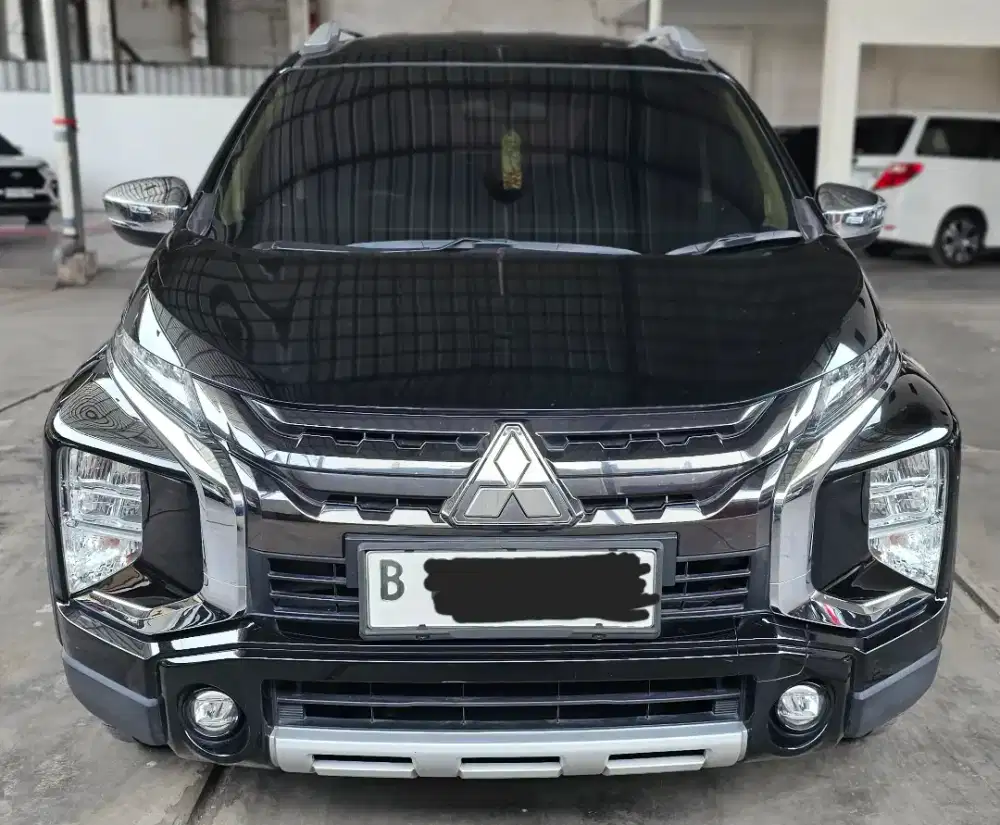 Mitsubishi Xpander Cross Matic 2019 Hitam Mulus Tangan 1 Siap Pakai