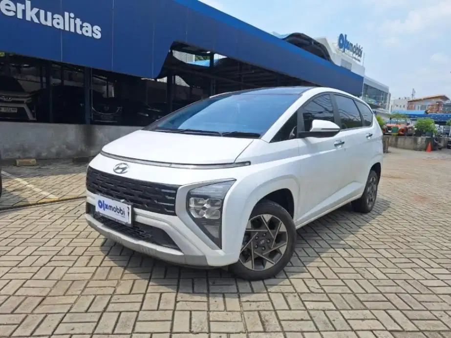 LOW DP Hyundai Stargazer 1.5 Prime Bensin-AT 2022 09G