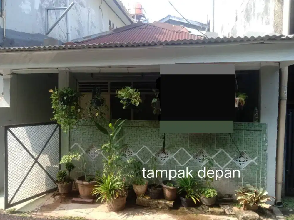 CILANDAK DEKAT STASIUN MRT CIPETE – RUMAH TUA KOMPLEK– JALAN 2 MOBIL