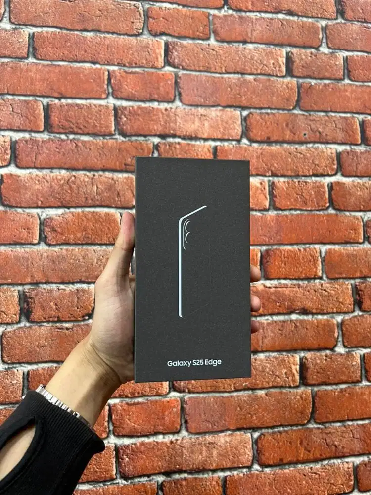 Samsung S25 EDGE 12/256 silver titanium new