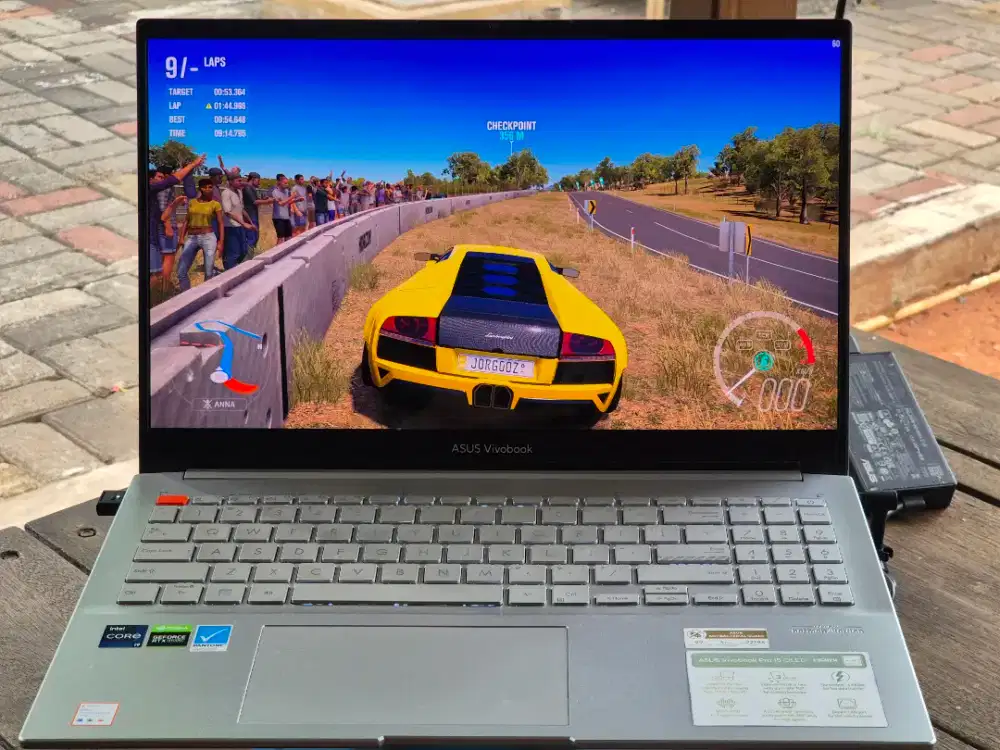 Laptop slim Asus Vivobook 15 Pro OLED 2TB