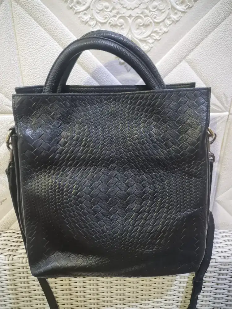 Jual tas kulit merek aidrani paris