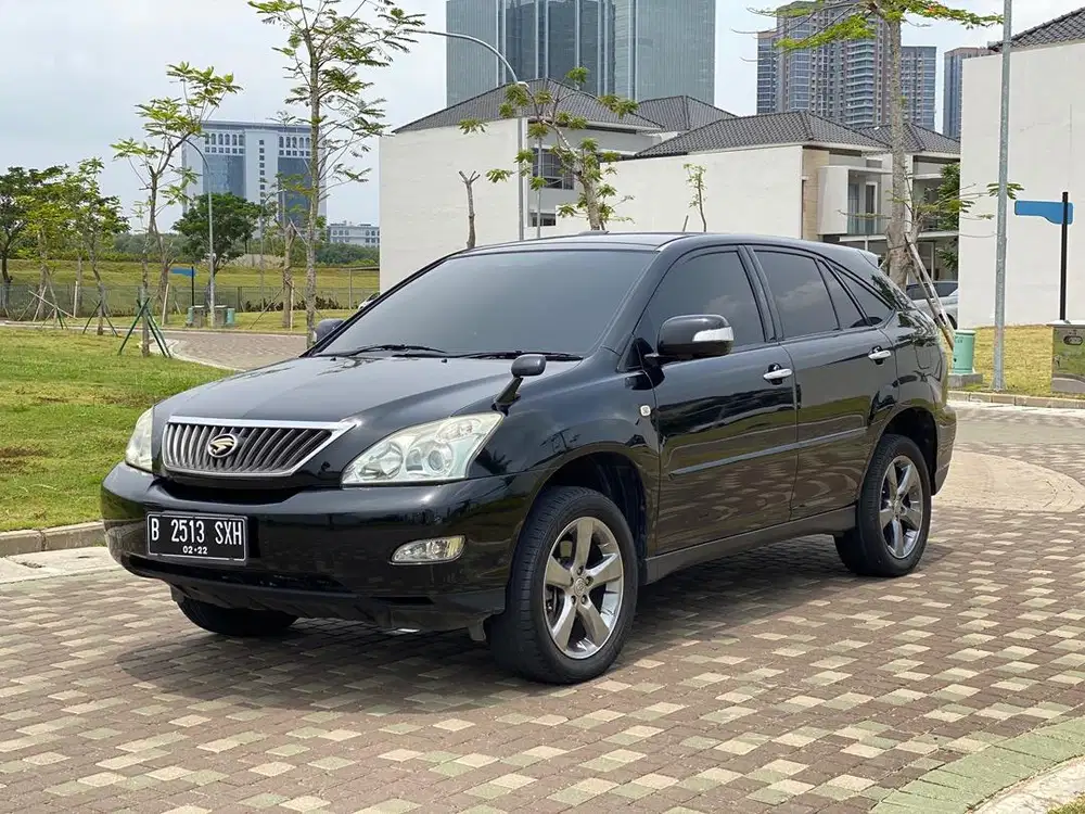 Toyota Harrier 240g 2012