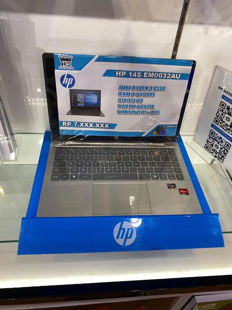 HP 14S EMOO32AU