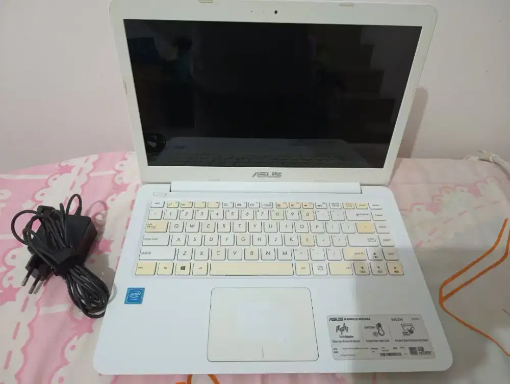Laptop Notebook Asus E402M Dual Core 2GB 500GB