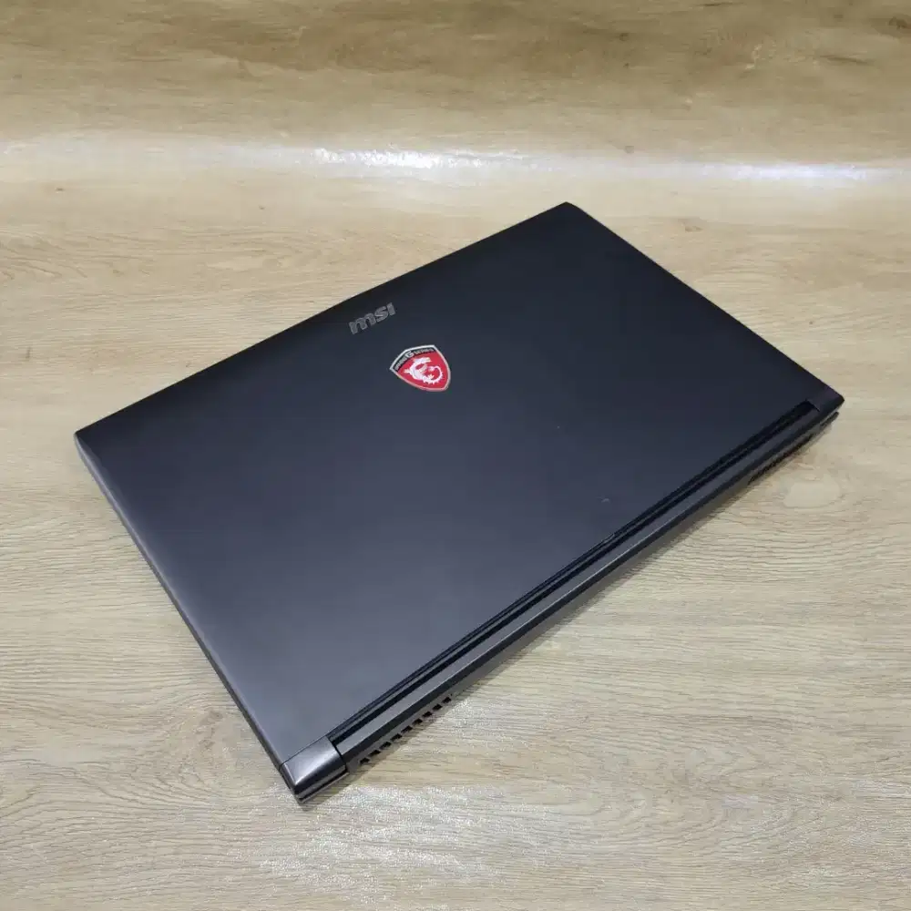 Laptop  Gaming MSI MS-16J9 Core i7 Gen 7 Ram 16GB Dual VGA