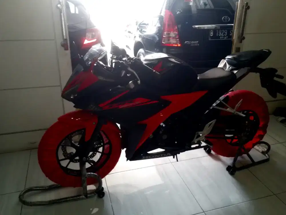 Honda cbr 150r facelift