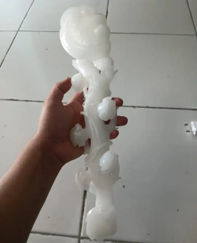 Giok hiasan berbentuk ornamen