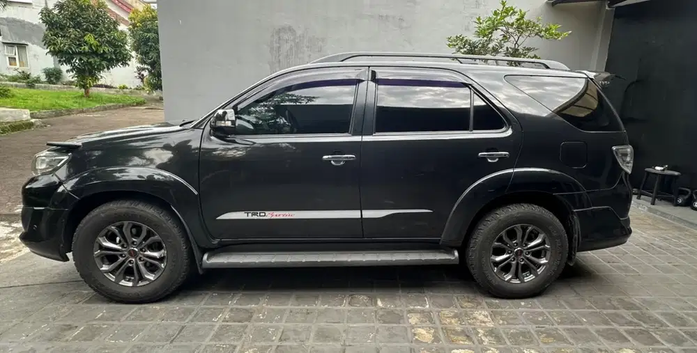 Toyota Fortuner 2014 Bensin