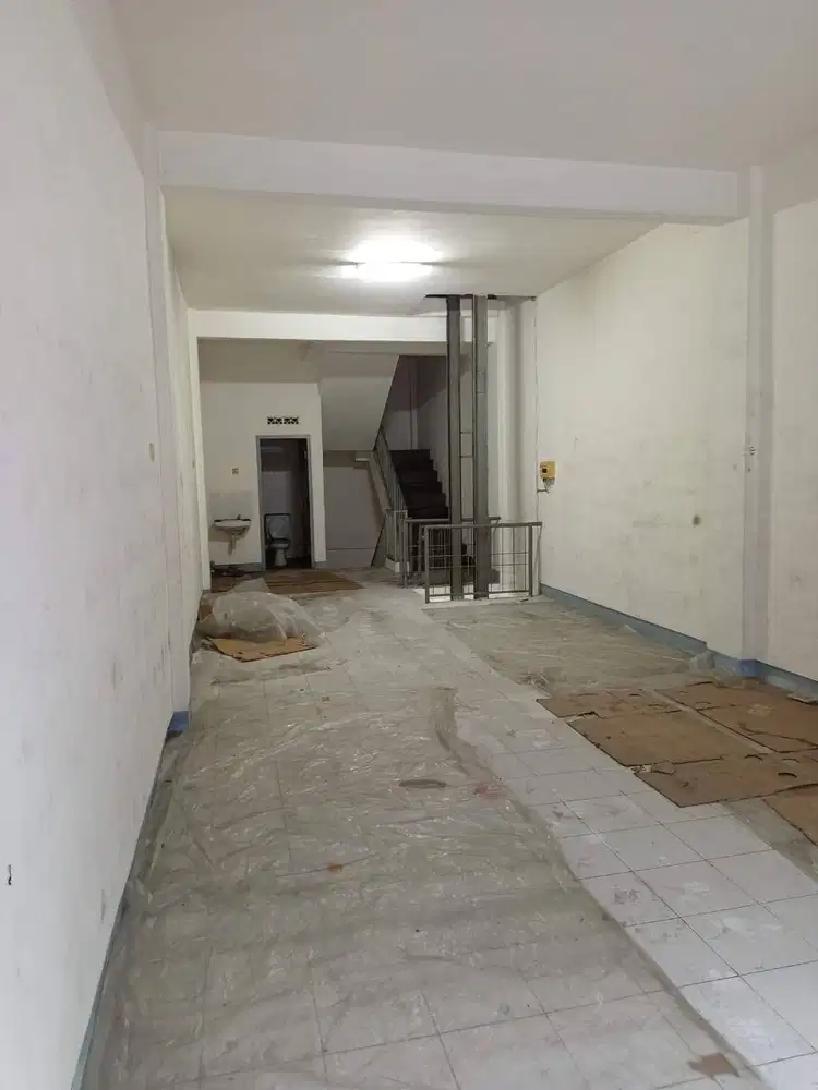 Ruko Pusat Kota Surabaya Siap Pakai PERTOKOAN SEMUT MEGAH