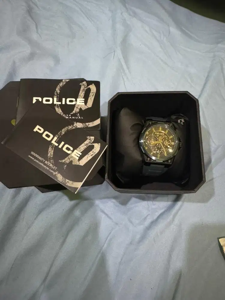 jam tangan police blm pernah dipakai