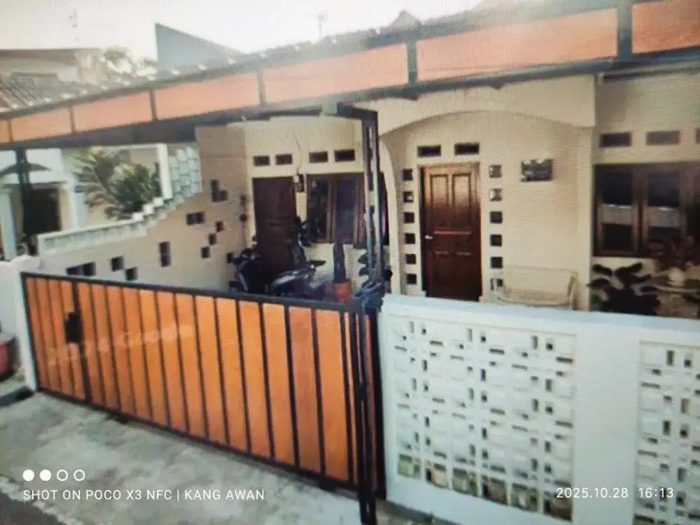 Jual Rumah SIAP HUNI Komplek Antapani kota Bandung Lingkungan ASRI