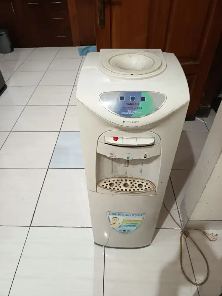 Jual dispenser bekas