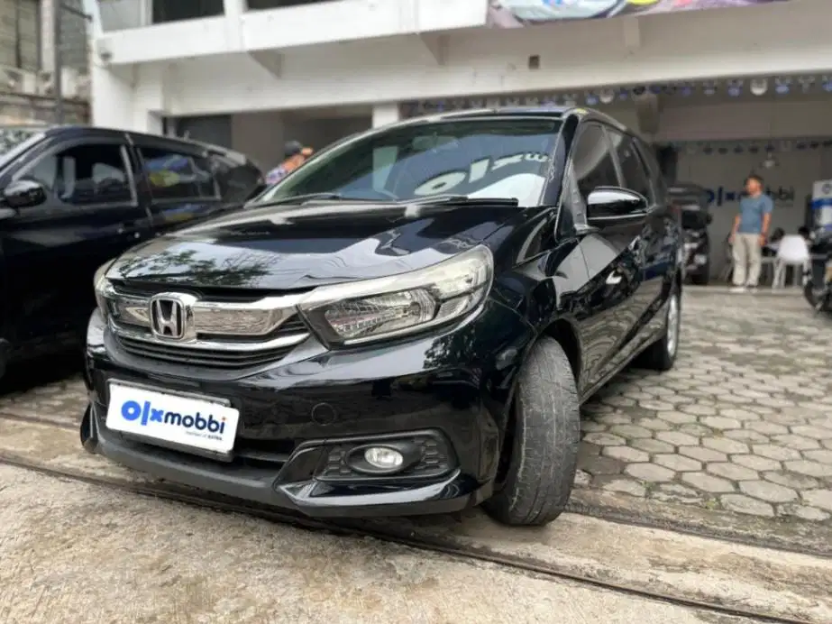Pajak Panjang - Honda Mobilio 1.5 E Bensin-AT 2017