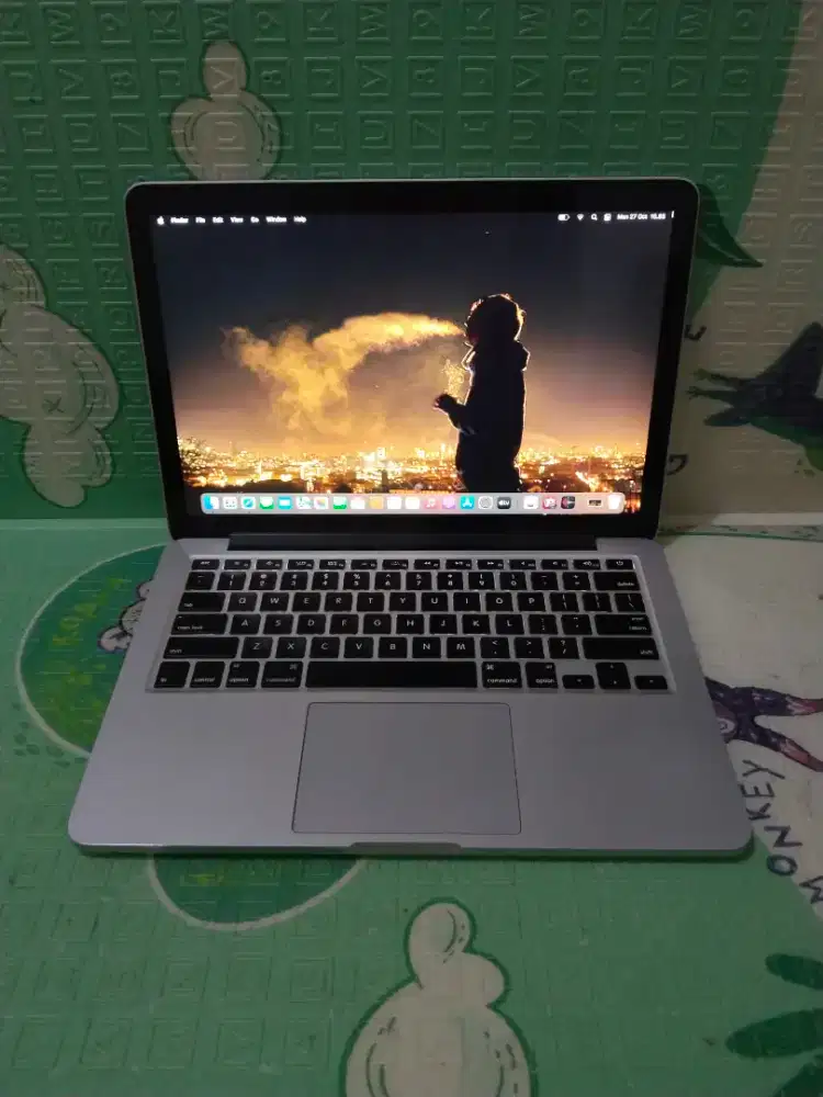 MacBook Pro Retina 13 inch 2015 intel Core i5
Ram 16 GB
SSD 512 GB