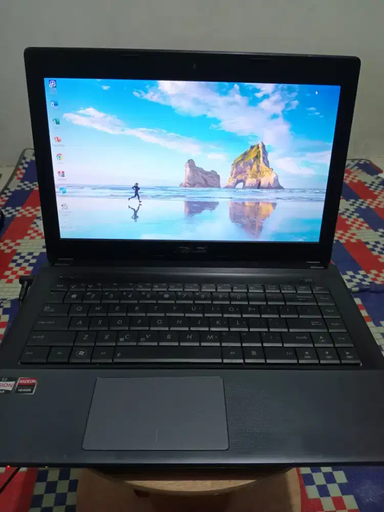 Laptop Asus X45U