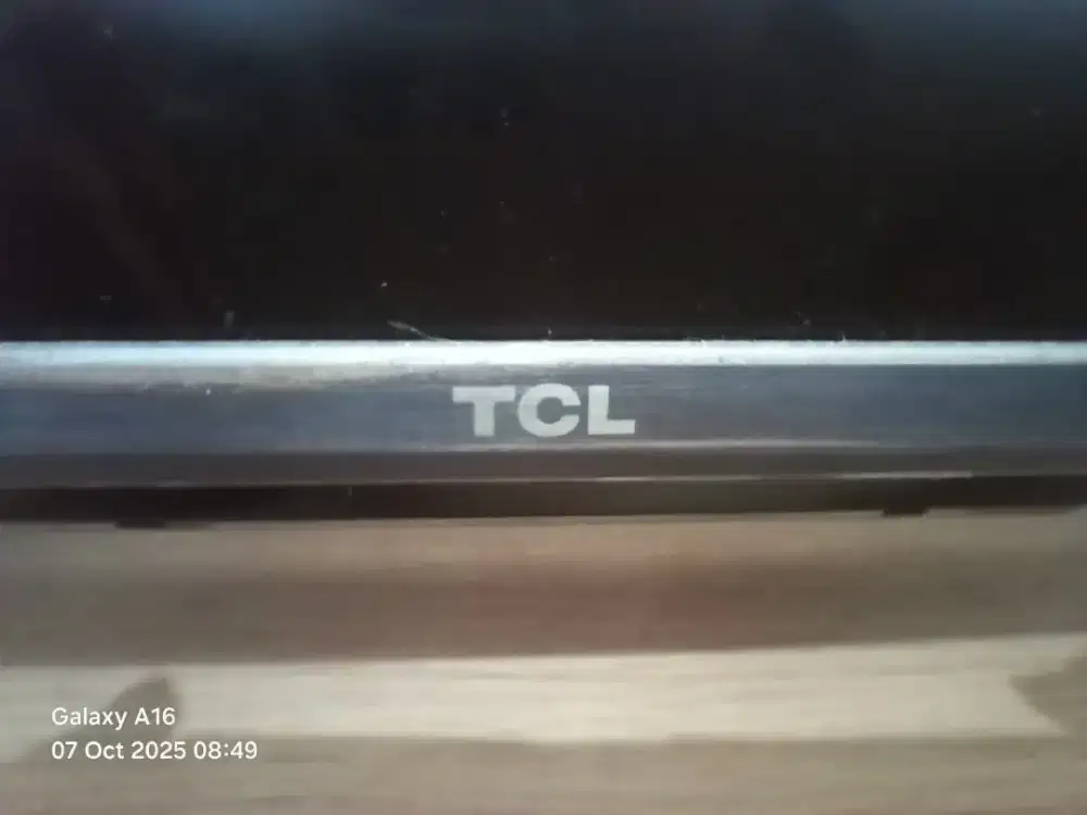 TCL Google TV layar QLed 43 inch
