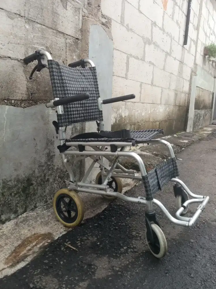 Kursi roda/traveling bahan Aloy(GEA)