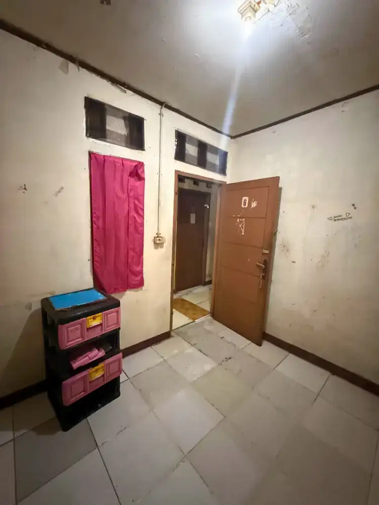 Kost / Kos Murah Termasuk Listrik -  Kebayoran Lama Jakarta Selatan