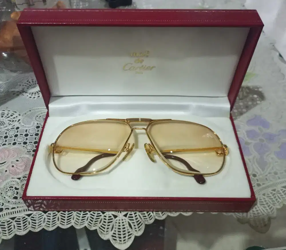 Kacamata cartier