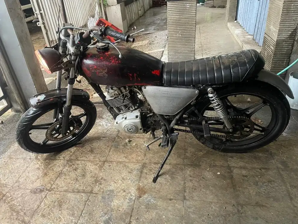 MOTOR CUSTOM MODEL BRITISH